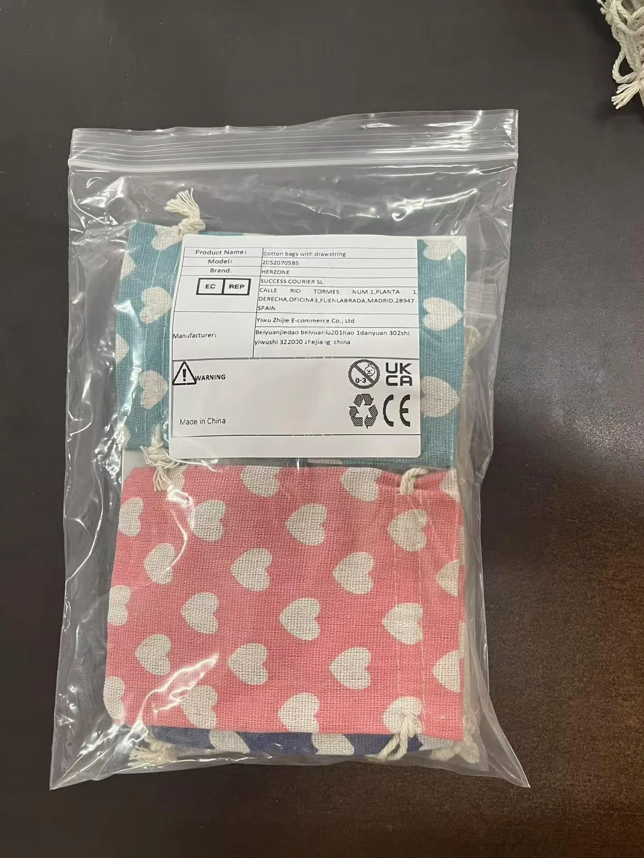 HERZONE 24 szt. woreczki bawełniane z sznurkiem 10 x 14 cm, woreczki na prezenty ze ściągaczem tunelowym, opakowanie na biżuterię, wesele, impreza, święta, Boże Narodzenie (3kolorowe-C)