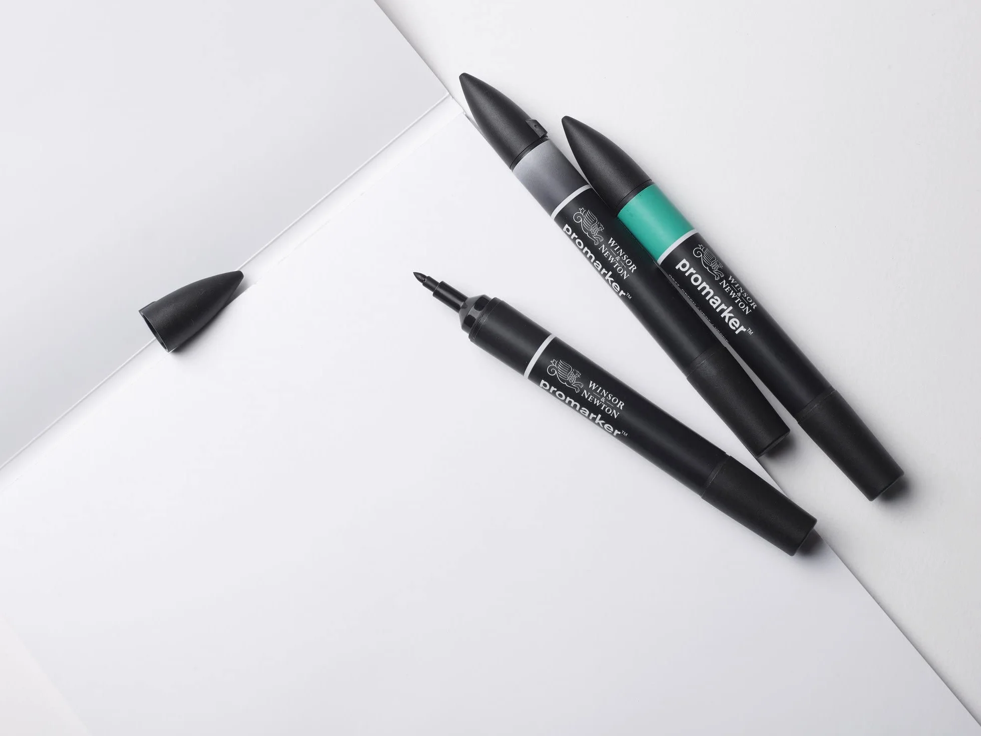 Winsor & Newton 6002012 Papier do markerów w bloku, 25 arkuszy DIN A4, 160 g/m², FSC, nie zawiera chloru i kwasów, odporny na starzenie się do wszystkich rodzajów markerów na bazie alkoholu