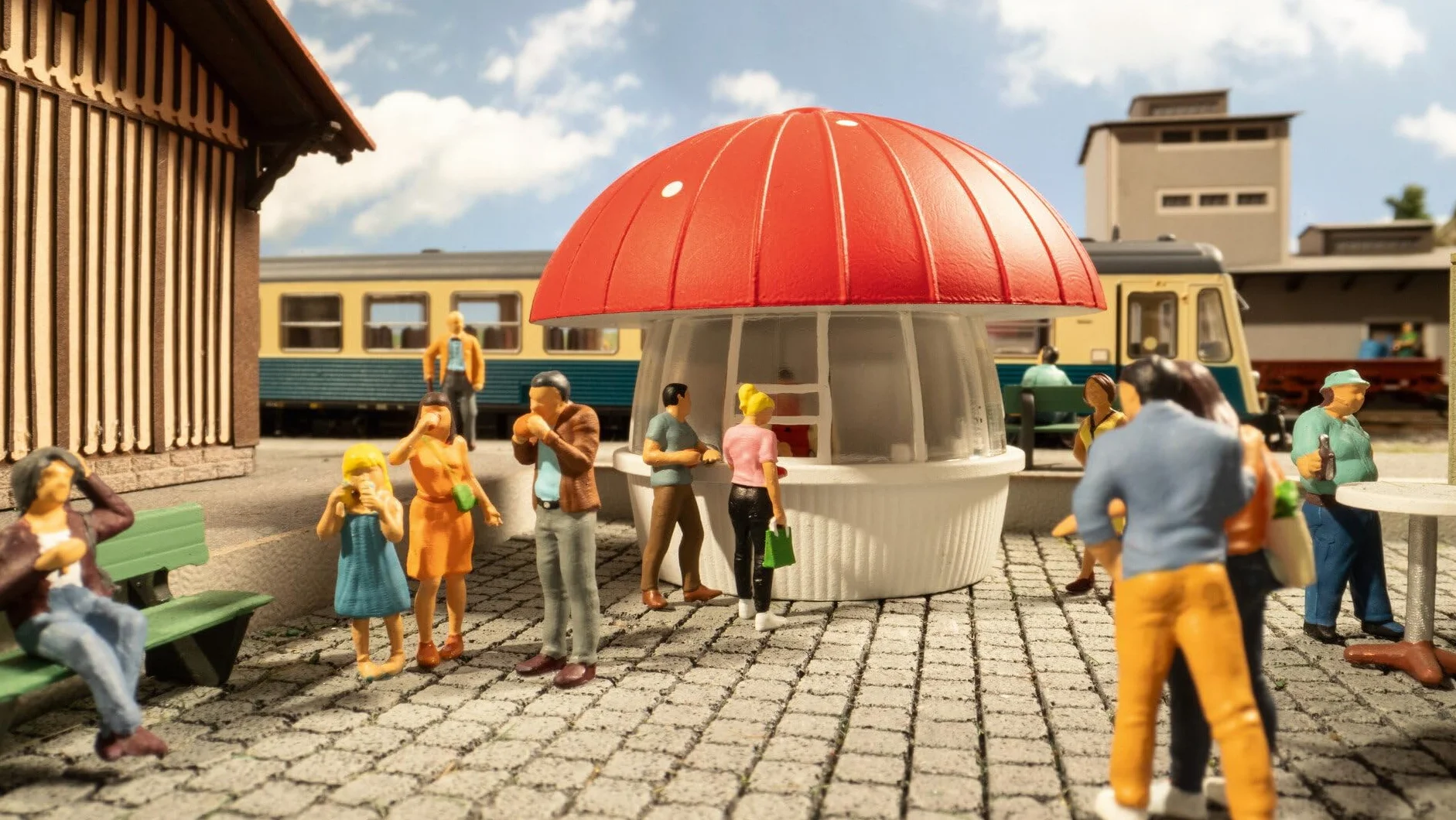 NOCH® Grzyb mleczny, kiosk modelarski, 4 x 4 cm do szerokości toru H0, idealny do dioramy i architektury, jako prezent lub do dekoracji, "zrób to sam"