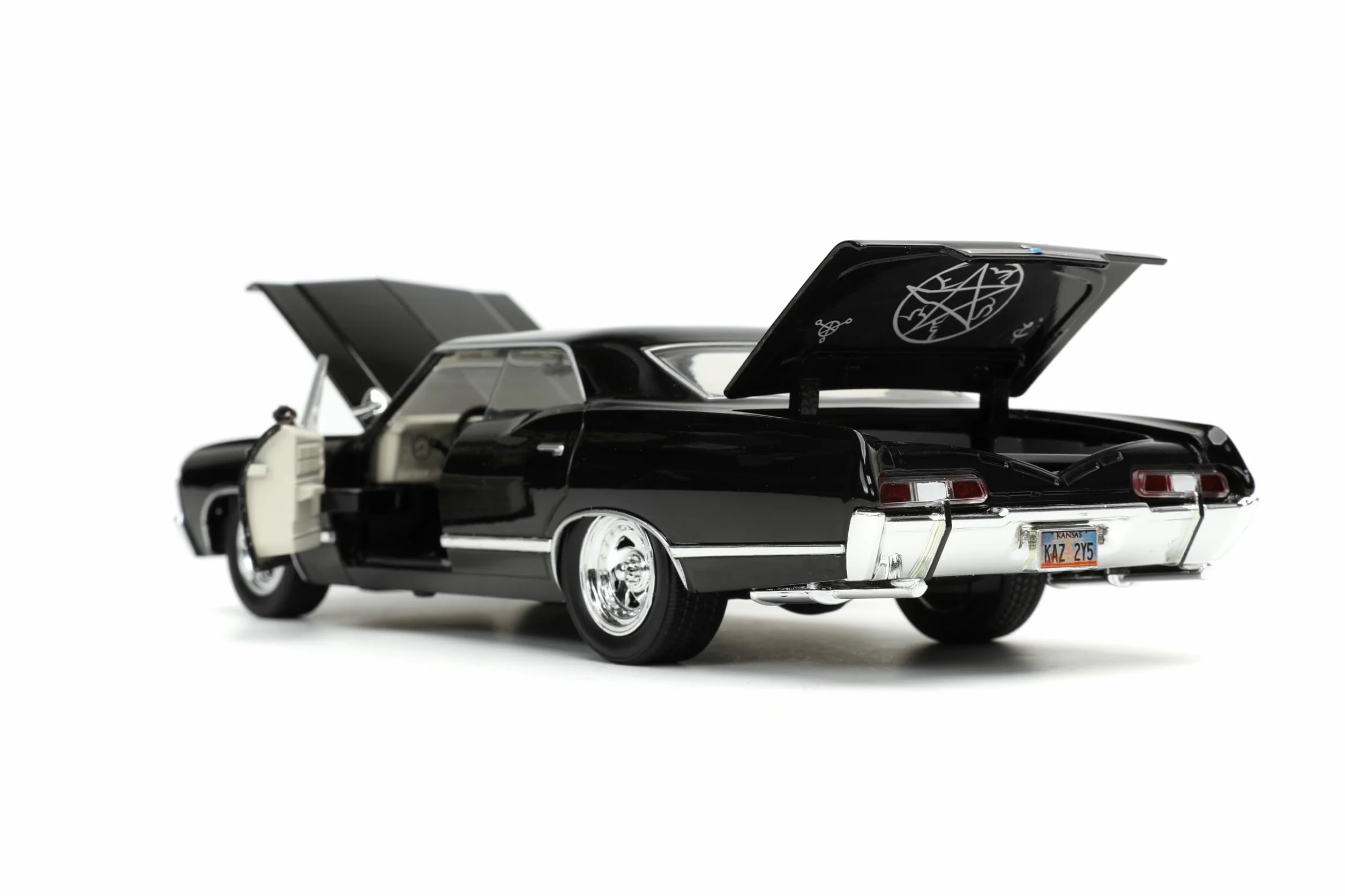 Supernatural 1:24 1967 Chevy Impala Die-cast Car w/Dean Winchester Die-cast Figure, Toys for Kids and Adults