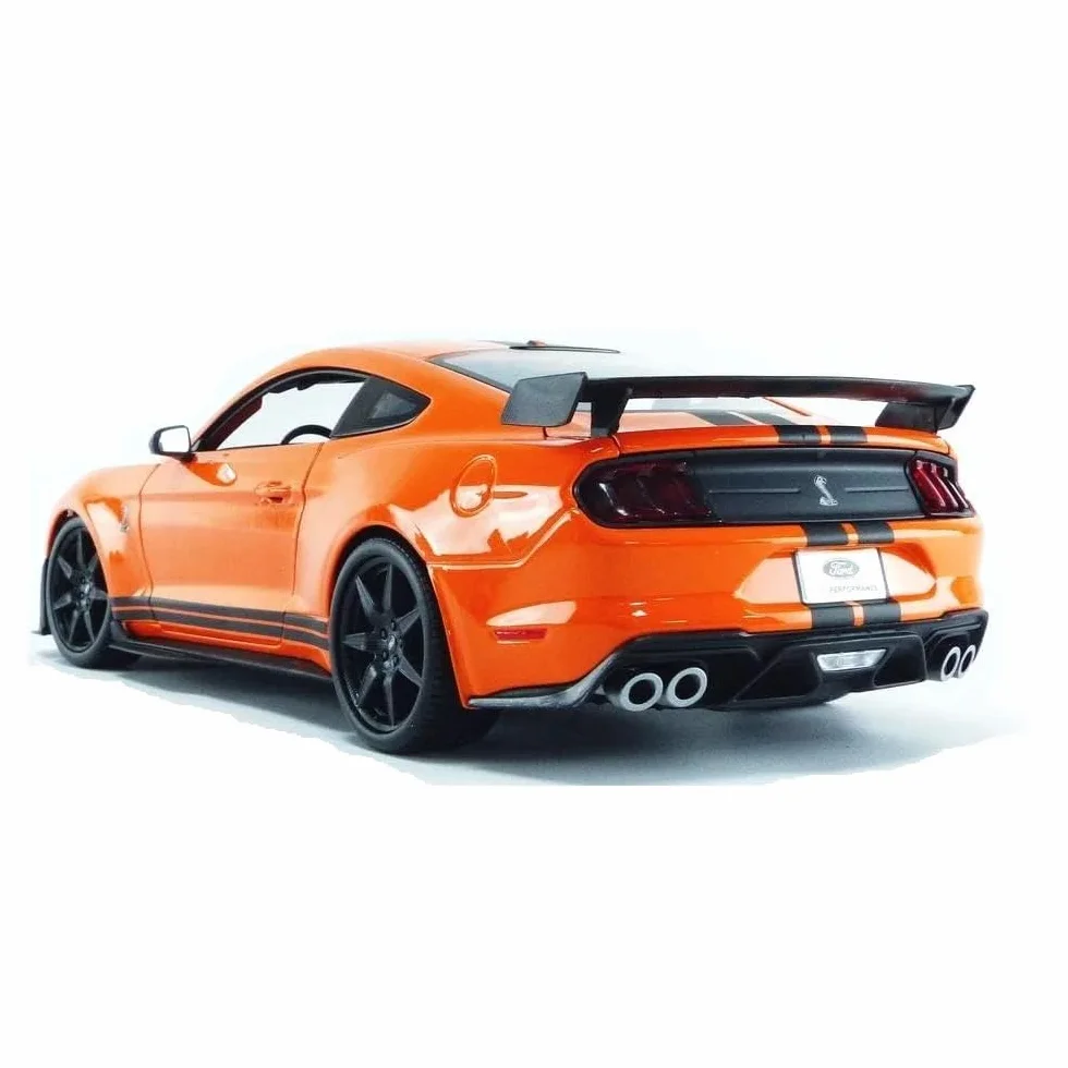 Maisto Mustang Shelby GT500 losowe modele/kolory, 1 sztuka