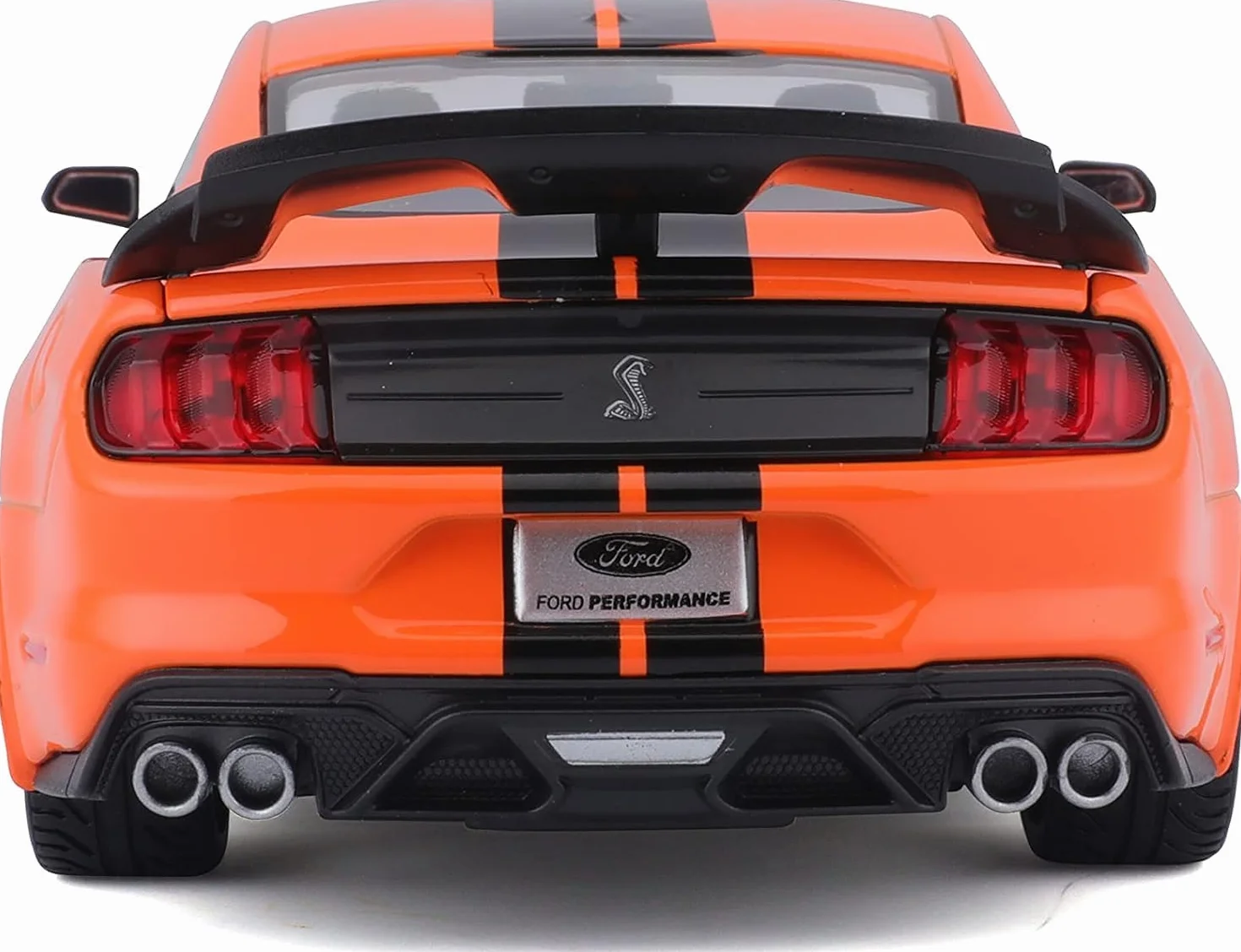 Maisto Mustang Shelby GT500 losowe modele/kolory, 1 sztuka