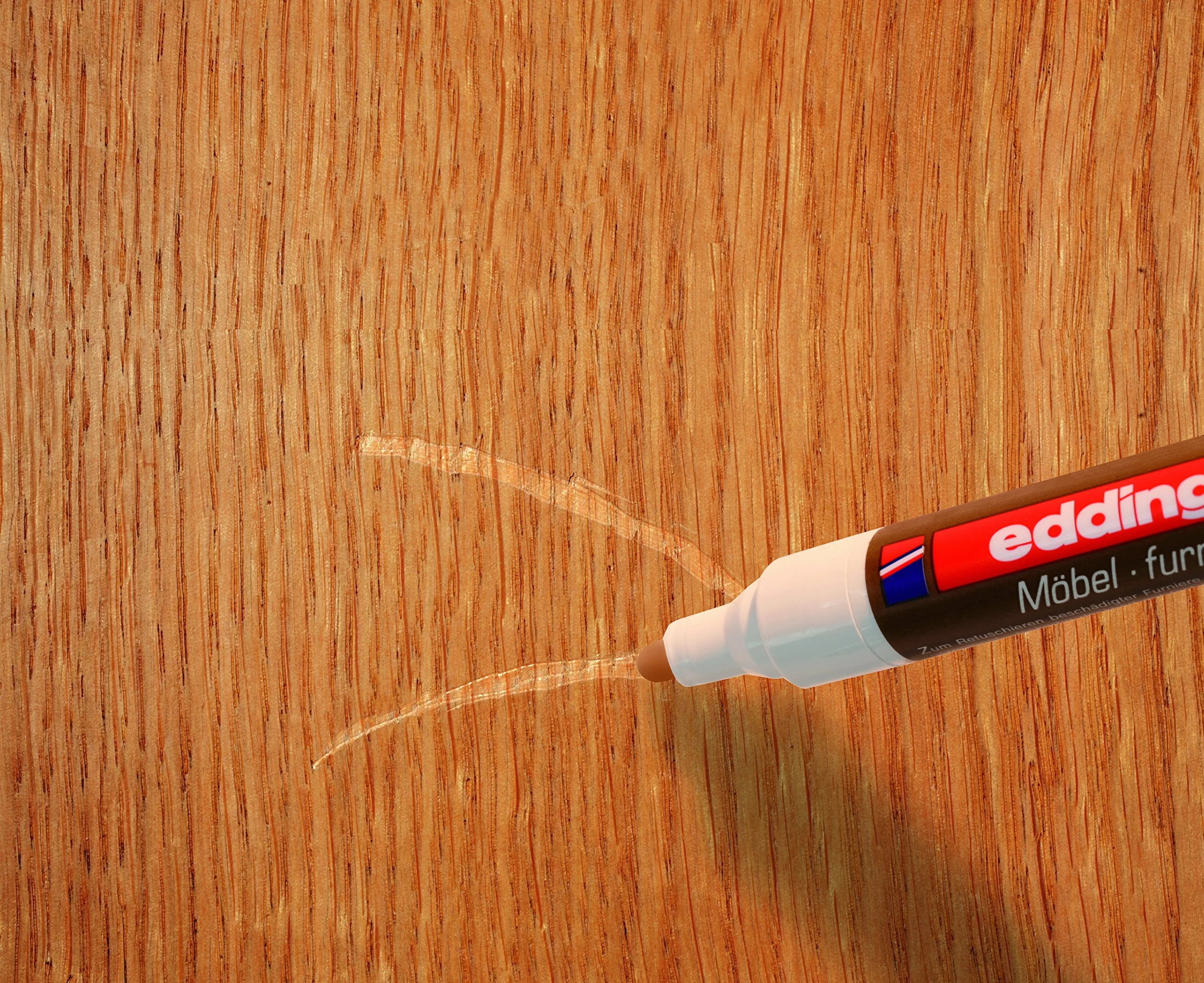 edding 8900 marker do mebli - orzech jasny - okrągła stalówka 1,5-2 mm - do zakrywania zarysowań i uszkodzeń fornirów, litego drewna, stołów, biurek