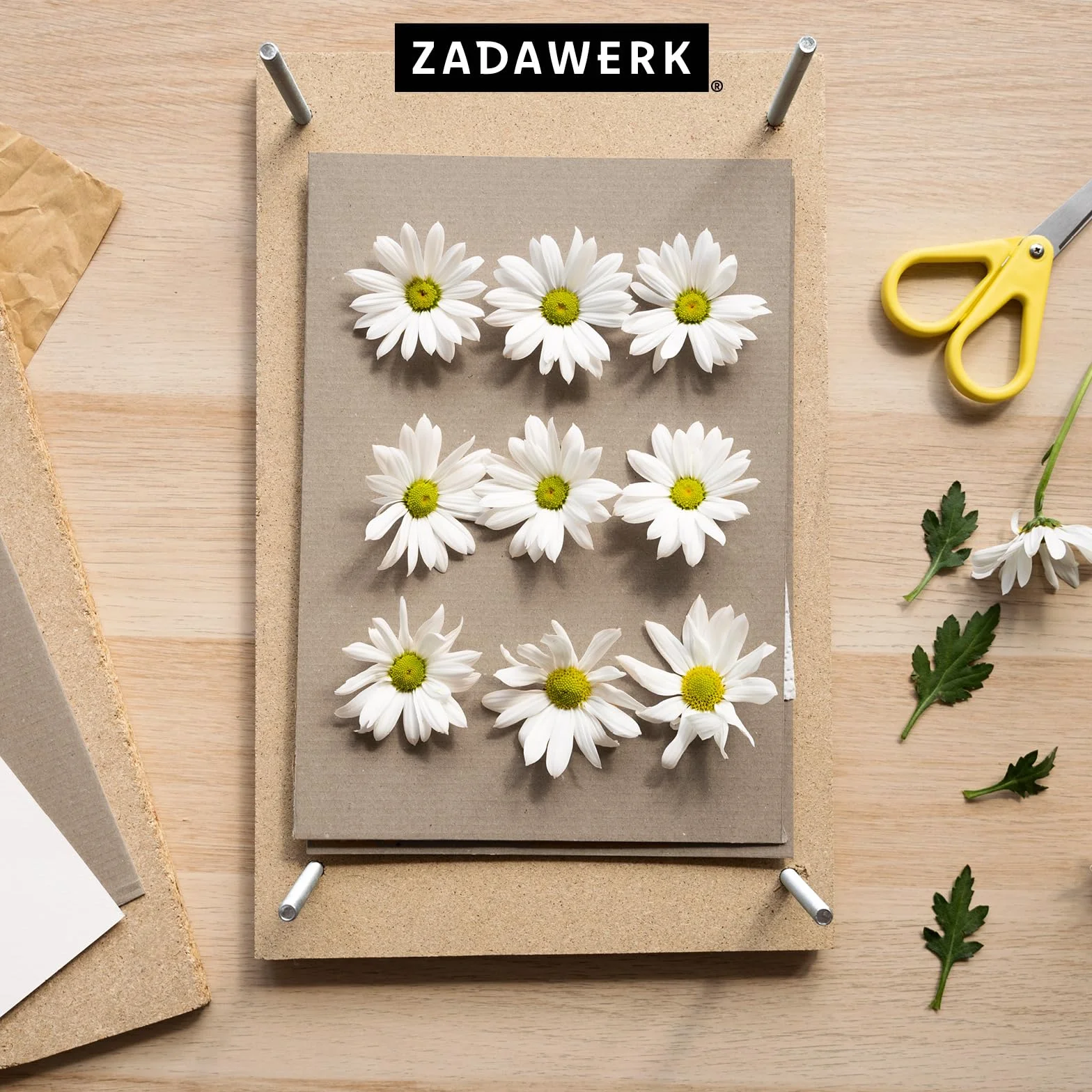 ZADAWERK Szary karton – 2 mm – 1230 g/m² – DIN A4 – tektura introligatorska szara – 10 sztuk grubości – karton do majsterkowania – tektura modelarska – karton wkładany – tektura archiwalna – karton na