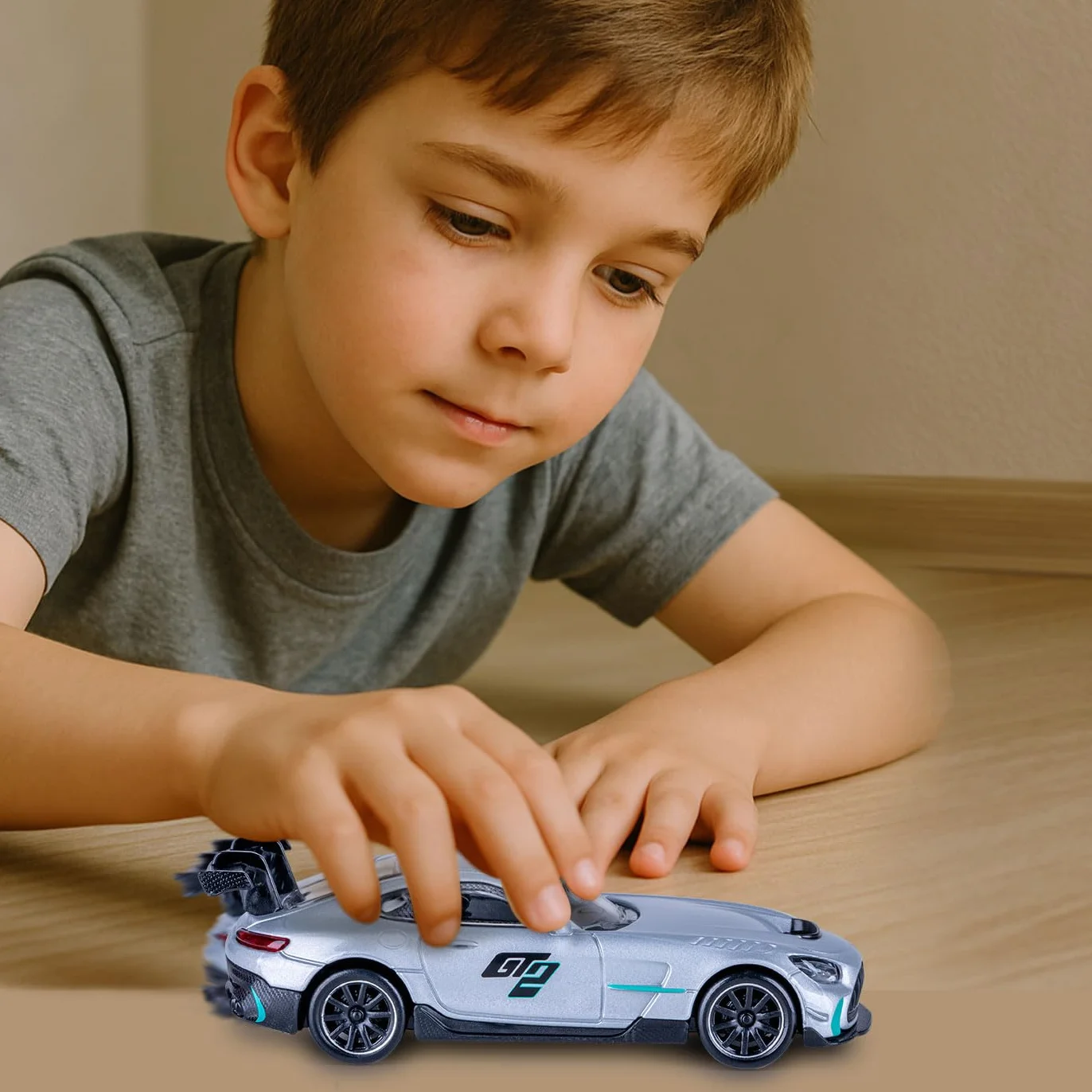 JAMARA 402233 Mercedes-AMG GT2 DieCast 1:43 - model samochodu, model miniaturowych pojazdów, pomysł na prezent dla chłopców i dziewcząt, wytrzymała i stabilna metalowa obudowa
