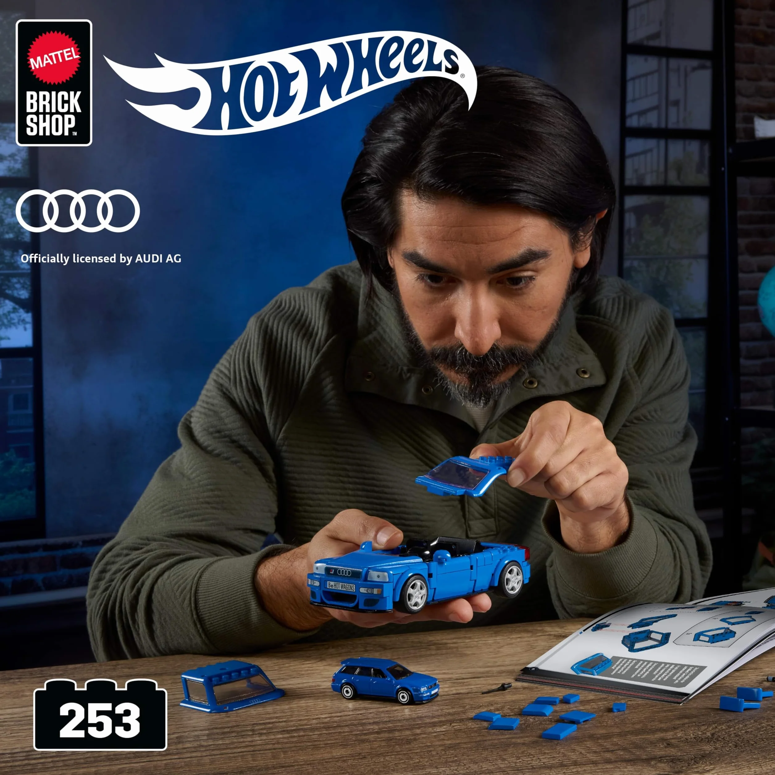 Mattel Brick Shop Klocki Hot Wheels Speed Series Audi Avant RS2 (1994) Samochód do zbudowania, 253 elementy, realistyczne detale i wyjątkowe naklejki, dla kolekcjonerów i dla dzieci +10 lat, JGR28