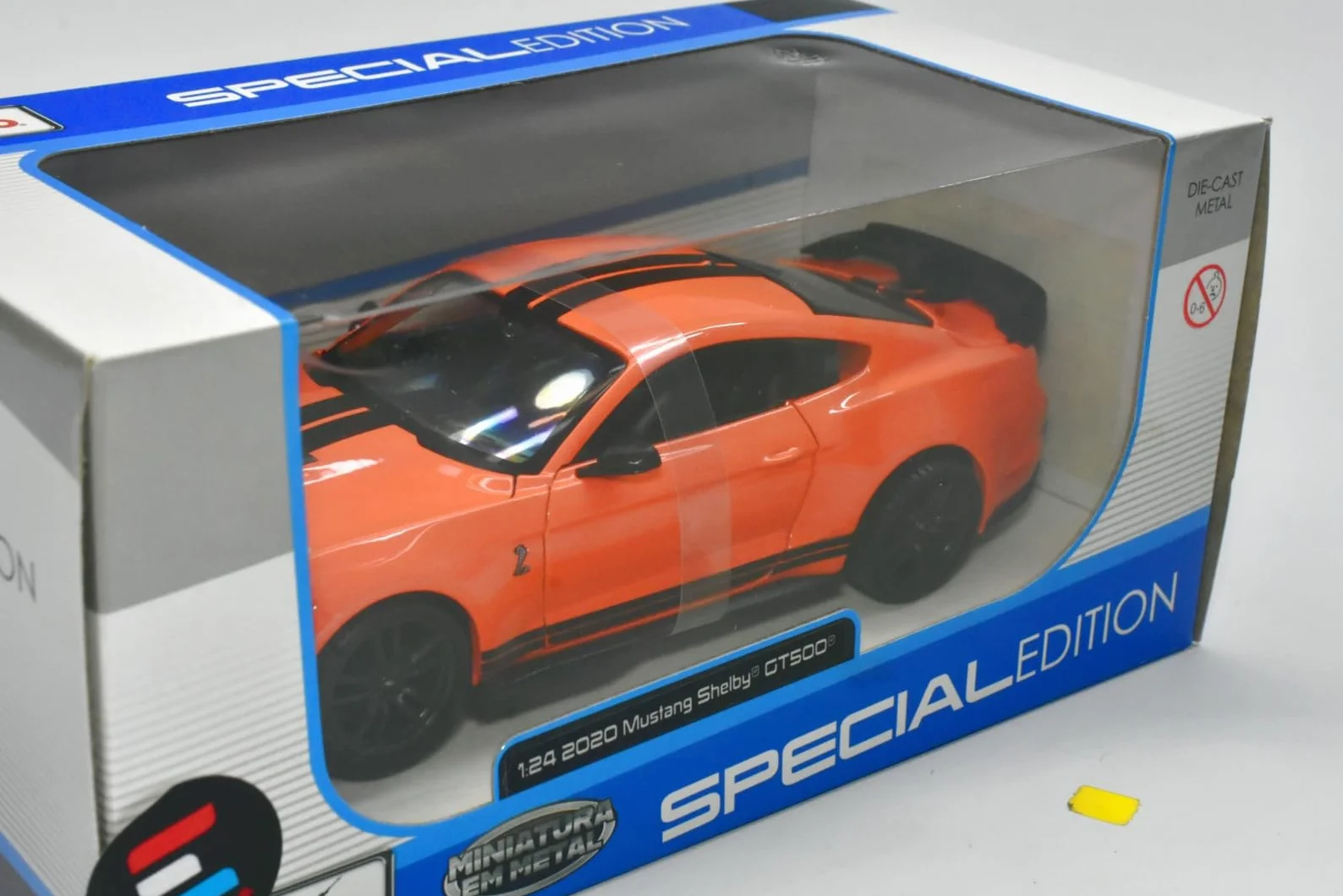 Maisto Mustang Shelby GT500 losowe modele/kolory, 1 sztuka