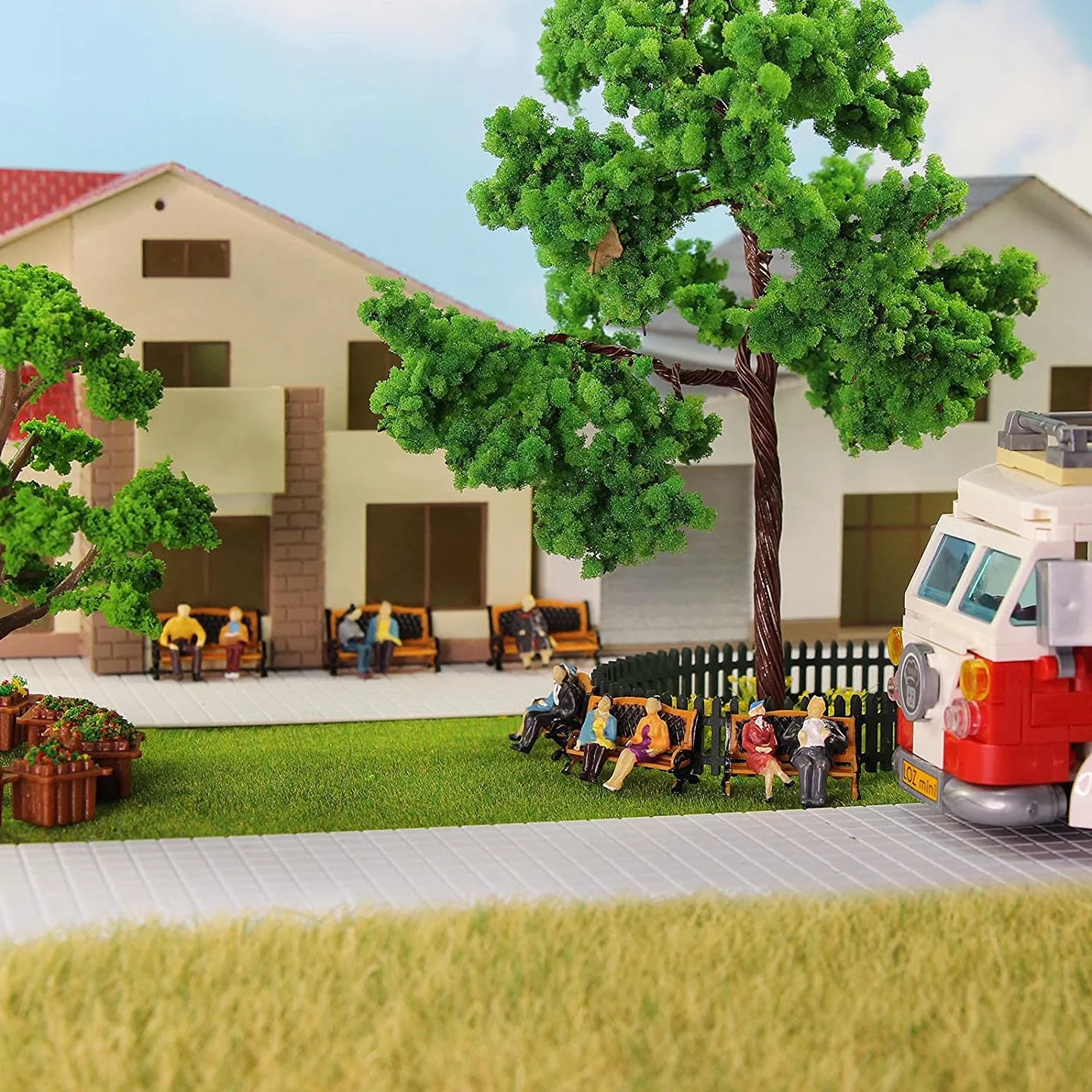 VICDUEKG 60 sztuk miniaturowych figurek modelarskich pomalowanych osób siedzących i stojących, różne pozycje, miniaturowe figurki H0, 1:87