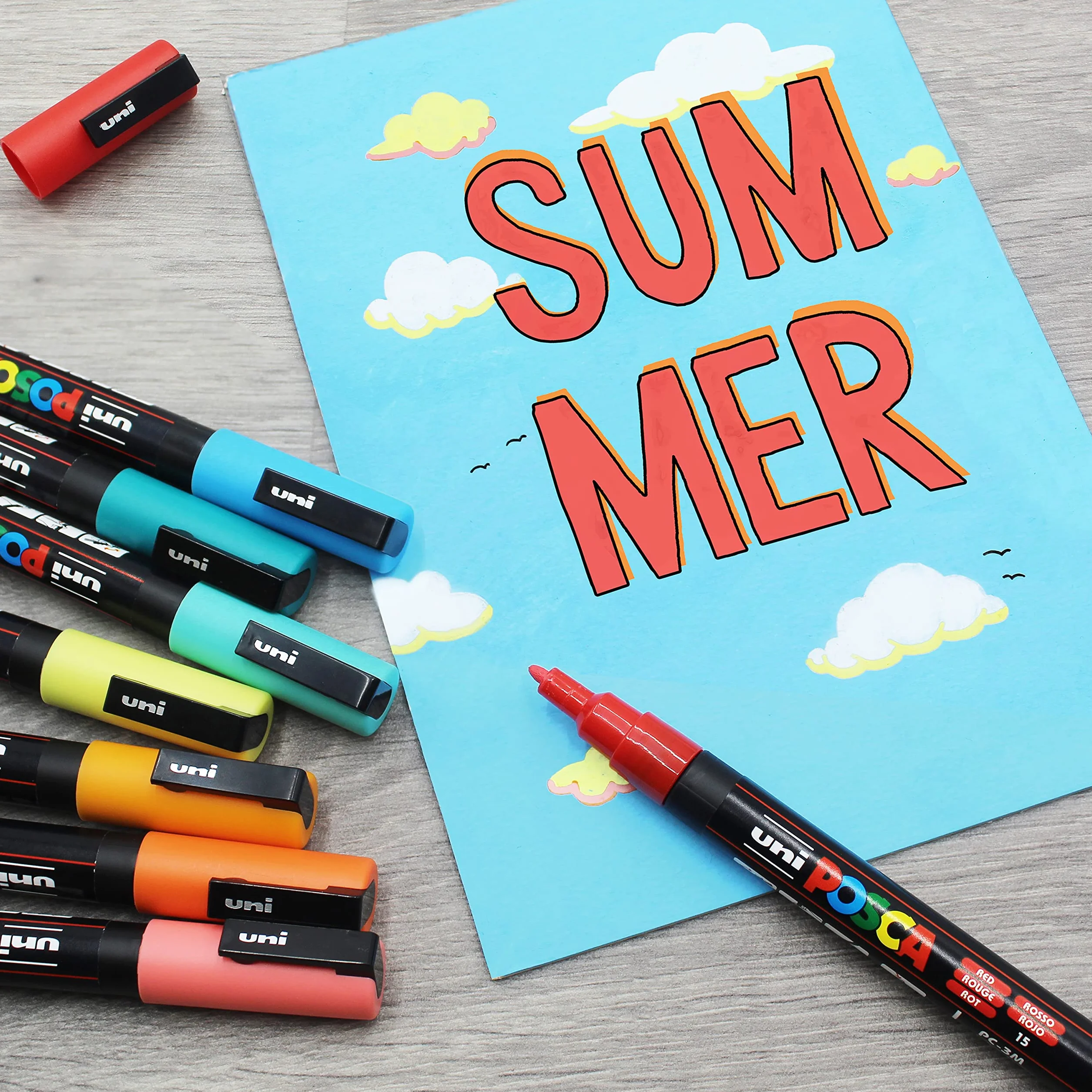 Posca Marker permanentny na bazie wody – do zastosowania na wielu powierzchniach – PC-3M 0,9–1,3 mm drobny – zestaw 16 długopisów w plastikowym portfelu upominkowym – pełne spektrum